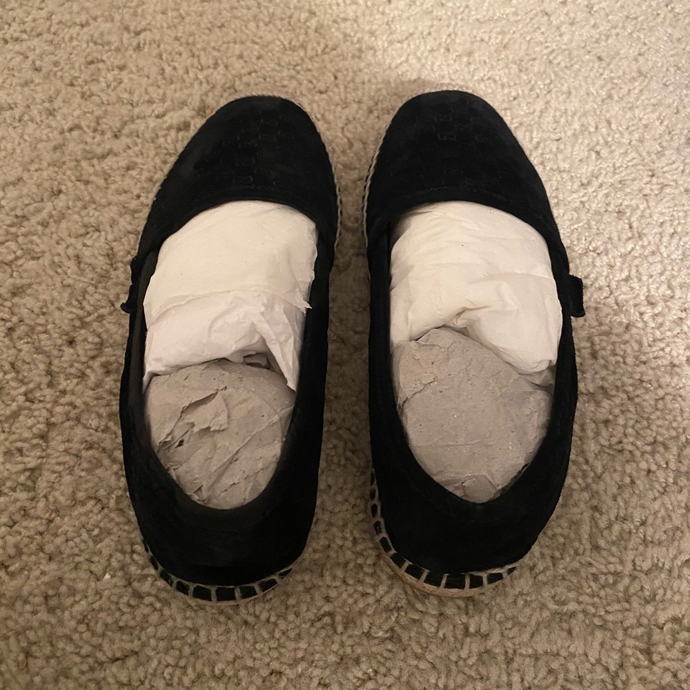 Gucci slip on